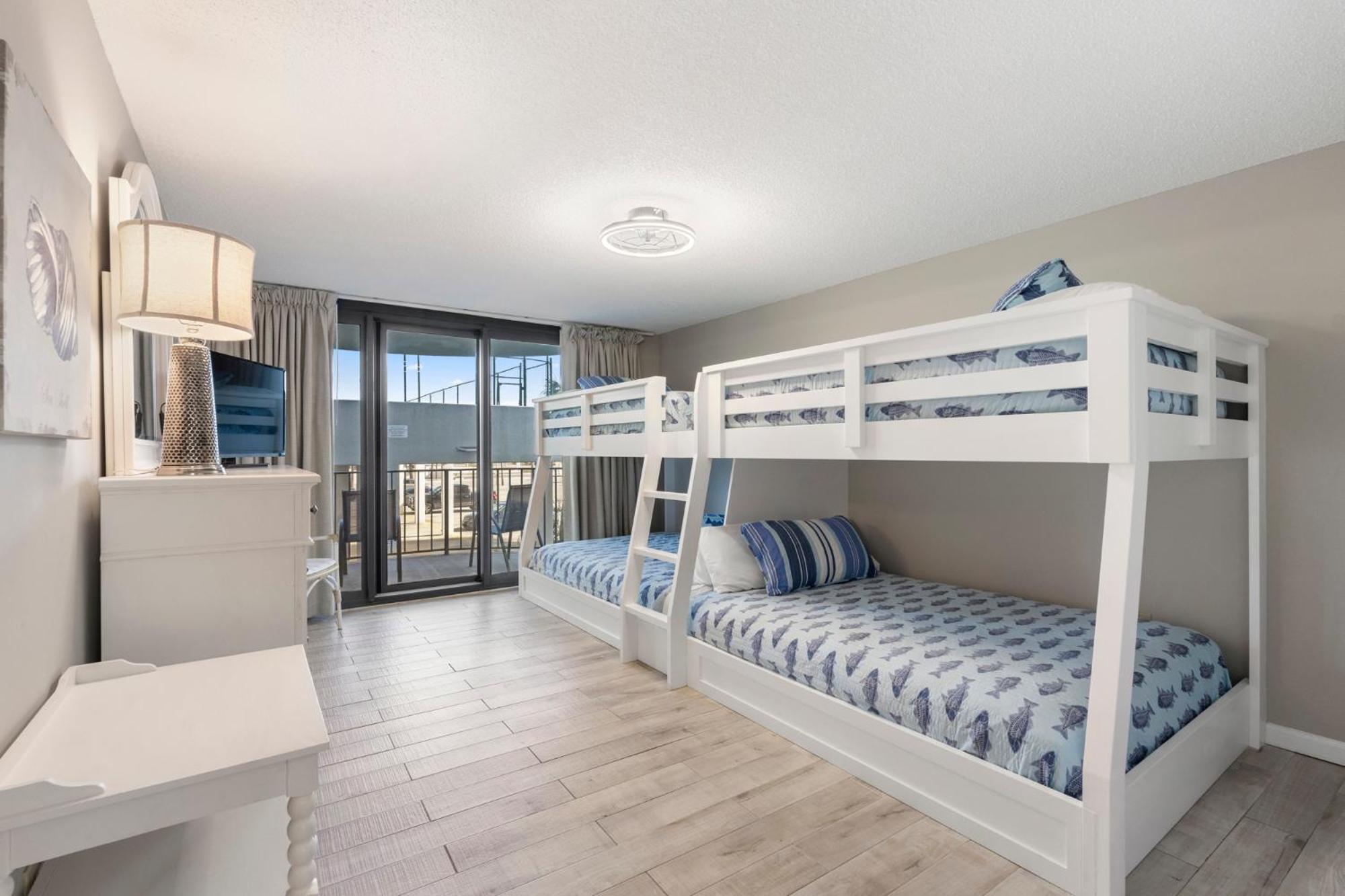 Apartment Watercrest 210- Sleeps 12 - Thomas Drive Retreat